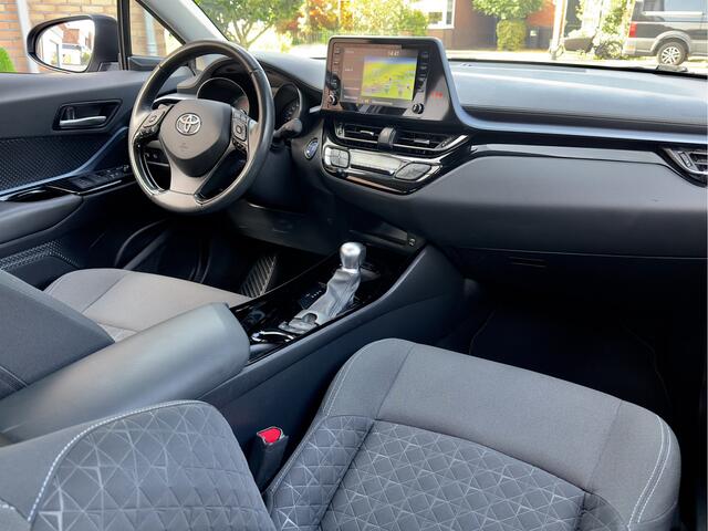 Toyota C-HR 2.0 HYBRID DYNAMIC AUT 68D.KM!! NAVI CAMERA AIRCO APPLE-CARPLAY LED LMV PDC