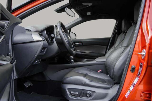 Toyota C-HR 2.0 HYBRID 184PK LAUNCH EDITION LEDER PDC 18INCH NAVI-CARPLAY DODEHOEK AFN-TREKHAAK