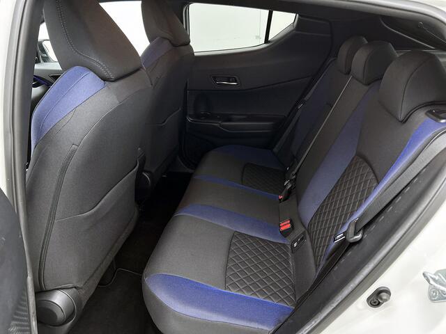 Toyota C-HR 2.0 Hybrid Bi-Tone | Navigatie | Stoelverwarming |