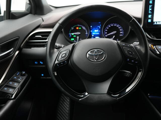 Toyota C-HR 1.8 Hybrid Executive | Parkeersensoren V+A | Blindspot | Stoelverwarming | Navigatie |