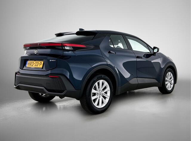 Toyota C-HR 1.8 Hybrid 140 Active | BTW voertuig | Dealer onderhouden | Navigatie | Apple Carplay/Android Auto | Dodehoek detectie | Climate Control | Cruise Control Adaptive |