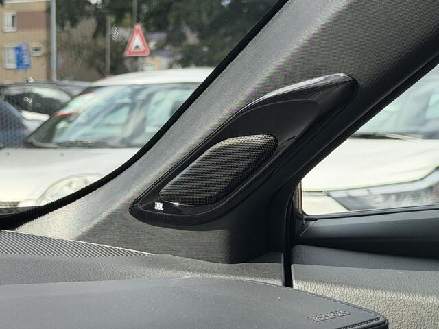 Toyota C-HR 1.8 Hybrid Executive | GEEN AFLEVERKOSTEN | JBL Audiosysteem, Dodehoekdetectie, All-season banden