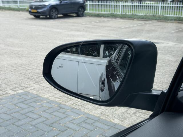 Toyota C-HR 1.8 Hybrid Executive | GEEN AFLEVERKOSTEN | JBL Audiosysteem, Dodehoekdetectie, All-season banden