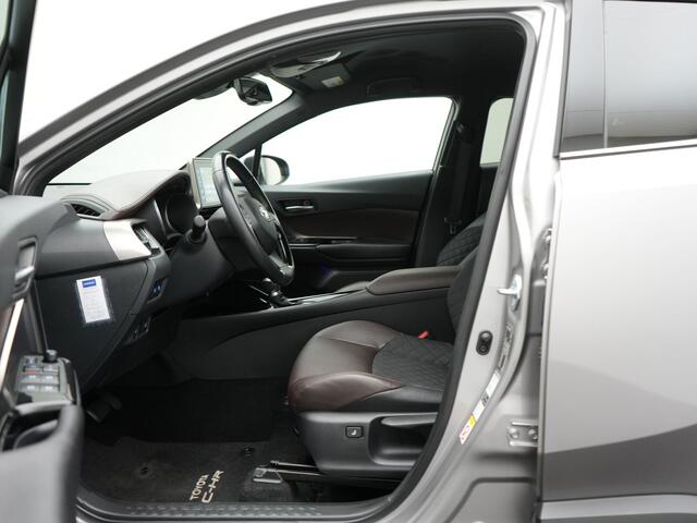Toyota C-HR 1.8 Hybrid Executive Ultimate | Parkeersensoren V+A | Trekhaak | JBL | Stuur-Stoelverwarming |