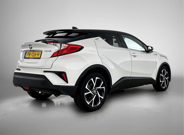 Toyota C-HR 1.8 Hybrid Bi-Tone | Dealer onderhouden | Navigatie | Stoelverwarming | Climate control | Cruise Control Adaptive | DAB | Achteruitrijcamera | – foto 2
