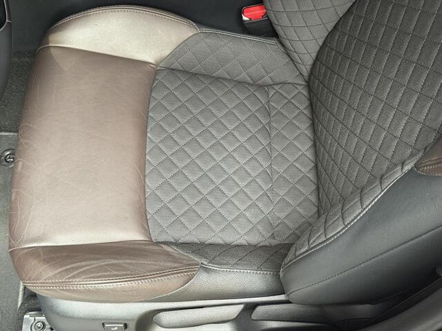 Toyota C-HR 1.8 Hybrid Executive – foto 7