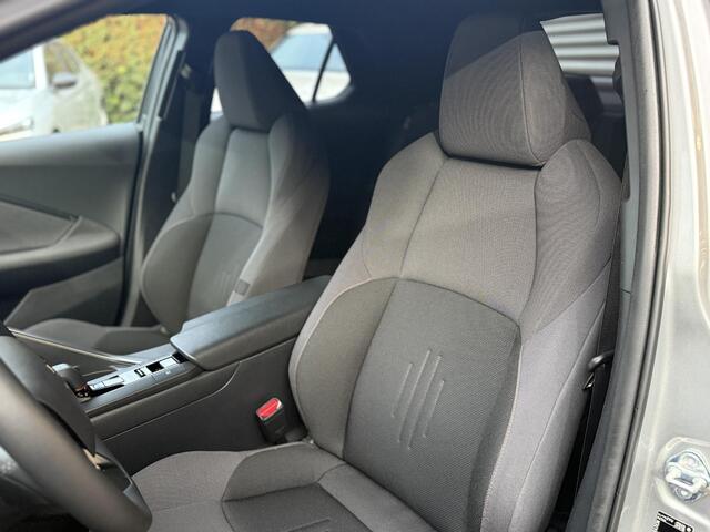 Toyota C-HR 1.8 Hybrid 140 Dynamic l Bi-Tone l Navi Groot l LED High l Cruise Adaptive l Electrische Klep l Camera – foto 10