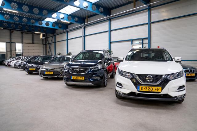 Toyota C-HR 2.0 Plug-in Hybrid 220 Business – foto 6