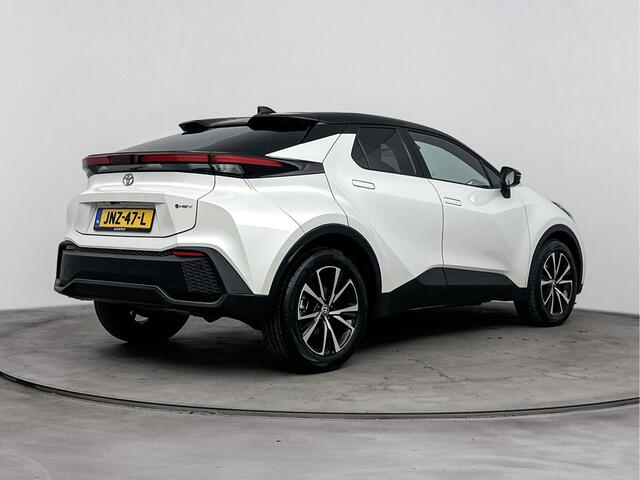 Toyota C-HR 1.8 Hybrid 140 Dynamic | 18'' Lichtmetalen velgen | Apple Carplay / Android Auto | Parkeercamera | Aangemeld Leseman 19-9 terug 1-10 – foto 2