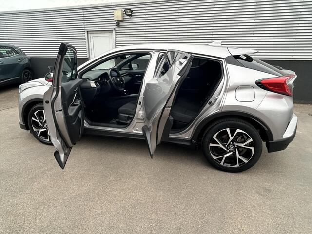 Toyota C-HR 1.8 Hybrid Business Intro Stoelverwarming, Navigatie, Adaptieve cruise control – foto 4