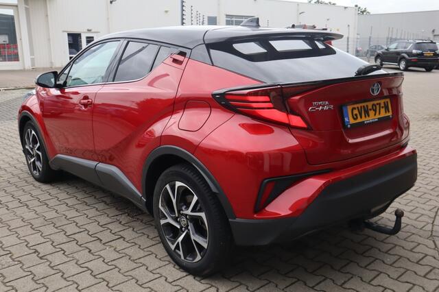 Toyota C-HR 1.8 Hybrid Style Bi-tone | Stuur en stoelverwarming | Blindspot | Trekhaak – foto 3