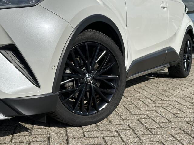 Toyota C-HR 1.8 Hybrid Bi-Tone Plus | CARPLAY | All seasons | JBL | Blind spot – foto 9