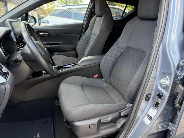 Toyota C-HR 1.8 Hybrid Dynamic Limited | Afneembare trekhaak | All Season banden | Stoel & Stuurverwarming | Dodehoek detectie | Adaptieve Cruise Control | LED | Navigatie | Apple Carplay. – foto 10