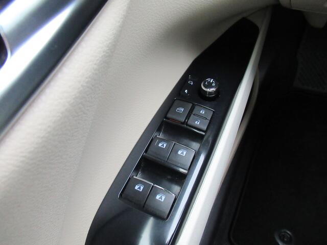 Toyota CAMRY 2.5 Hybrid Premium Nederlandse auto