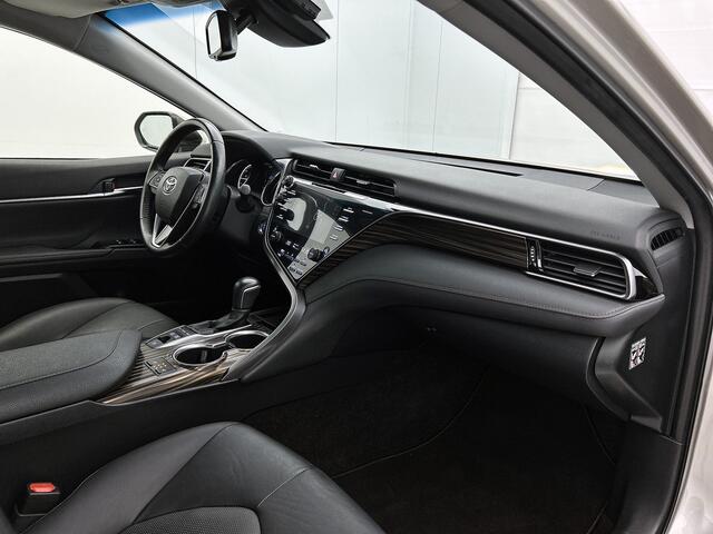 Toyota CAMRY 2.5 Hybrid Executive | 1e Eigenaar | Nieuw Geleverd & Onderhouden | Leder | LED | Navigatie | Elektrische Stoelen |