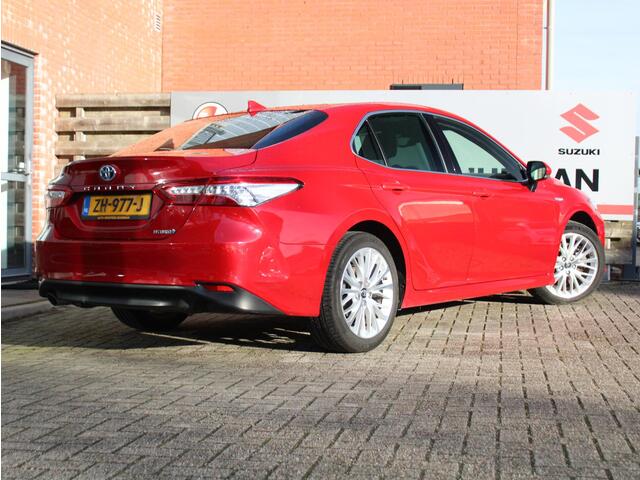 Toyota CAMRY 2.5 Hybrid Premium Automaat Navigatie, Elektrische Stoelverstelling, Parkeersensoren Voor en Achter, JBL Geluidsinstallatie