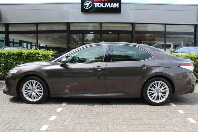 Toyota CAMRY 2.5 Hybrid Premium | Rijklaar | Head Up | Blind Spot | Leder | Stoelverw. | JBL | Dealer onderhouden | Adap.cruise | Clima 3-zones | NL-auto