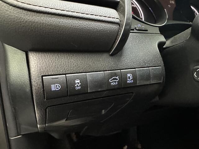 Toyota CAMRY 2.5 Hybrid Executive 1e eigenaar, slechts 26000km, zeer luxe en nette auto