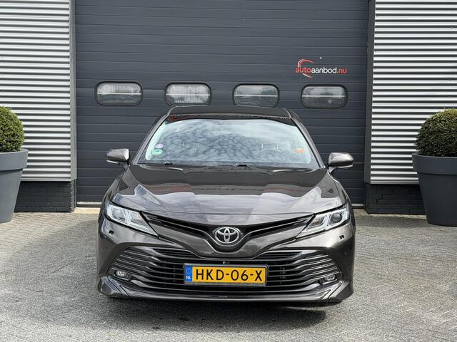 Toyota CAMRY 2.5 Hybrid Dynamic | Camera | Lederen Bekleding | Stoelverwarming | Lichtmetalen Velgen |