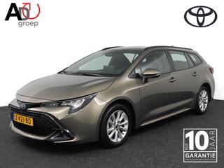 toyota-corolla-touring-sports-hybri