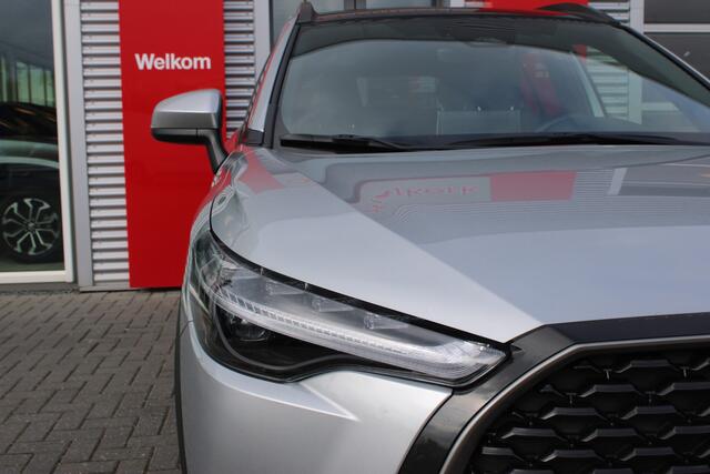 Toyota COROLLA Cross Hybrid 140 Style met Premium Pack en Panoramadak