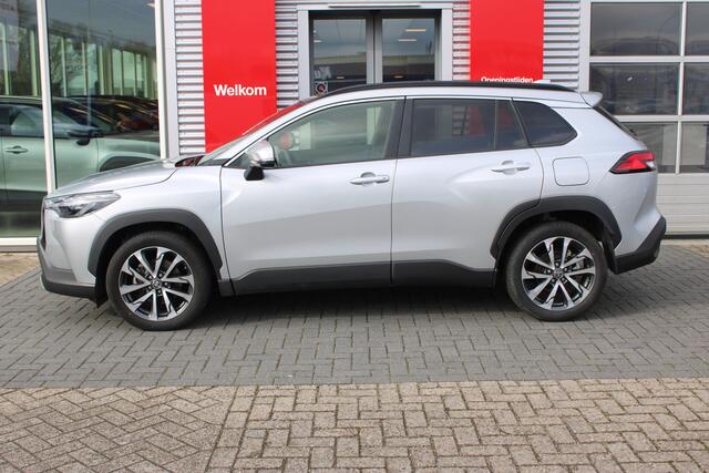 Toyota COROLLA Cross Hybrid 140 Style met Premium Pack en Panoramadak