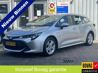 toyota-corolla-touring-sports-1.8-h