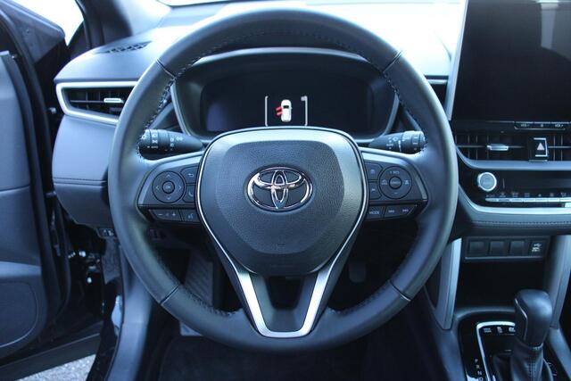 Toyota COROLLA Cross Hybrid 140 Dynamic 19DKM, CAMERA, NAVI, LED, DAB