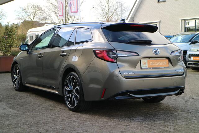 Toyota COROLLA Touring Sports 2.0 Hybrid Executive | Navi | Camera | Compleet! |