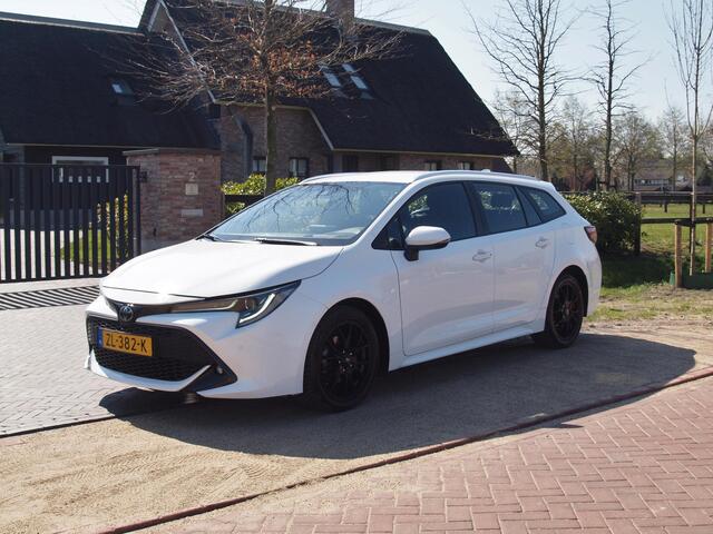 Toyota COROLLA Touring Sports 1.8 Hybrid Business Intro | Camera | Head-up display | Cruise Control | Trekhaak |