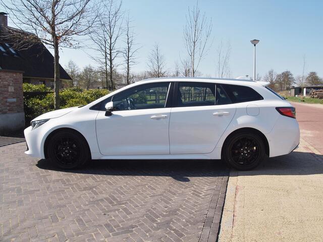 Toyota COROLLA Touring Sports 1.8 Hybrid Business Intro | Camera | Head-up display | Cruise Control | Trekhaak |