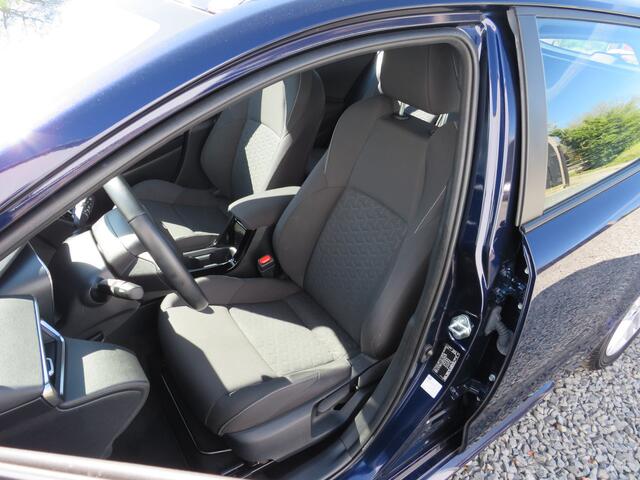 Toyota COROLLA Touring Sports 1.2 Turbo Active, Trekhaak, ORG NL, 1e Eigenaar, All-Seasonbanden en Dealer onderhouden