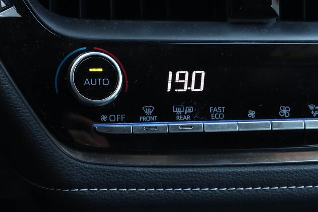 Toyota COROLLA Touring Sports 1.8 Hybrid Business