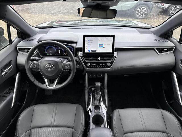 Toyota COROLLA Cross Hybrid 200 Executive AWD **STUUR EN STOELVERWARMING/ 360 GRADEN CAMERA/ DODEHOEK DETECTIE/ 36 MAANDEN GARANTIE**