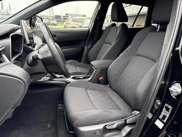 Toyota COROLLA Cross Hybrid 200 Dynamic **NAVIGATIE/ STOEL EN STUURWIELVERWARMING/ PARKEERSENSOREN VOOR EN ACHTER/ 36 MAANDEN GARANTIE**