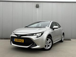 toyota-corolla-1.8-hybrid-active-li