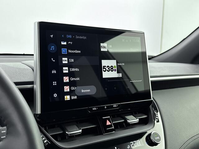Toyota COROLLA Cross | Stoel- en stuurwielverwarming | Parkeersensoren Voorzijde | Cruise Control Adpatief |