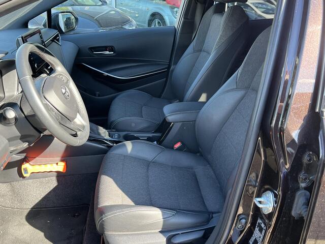 Toyota COROLLA Touring Sports 1.8 Hybrid Dynamic *net binnen, meer foto's volgen*