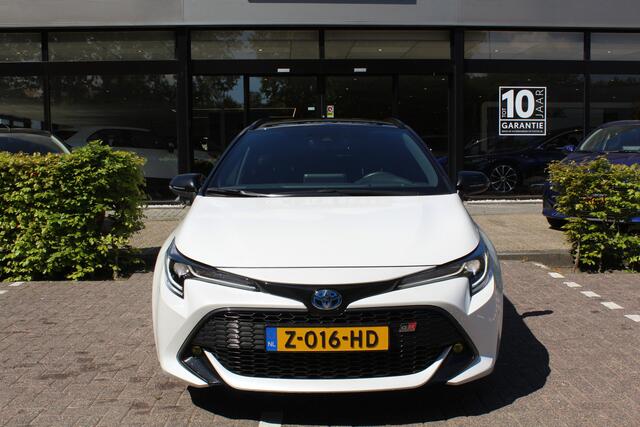 Toyota COROLLA Touring Sports 1.8 Hybrid Dynamic Bi-Tone | Rijklaar | Trekhaak | HUD | 18" GR velgen | Stoel/Stuur-verwarming | Apple/Android