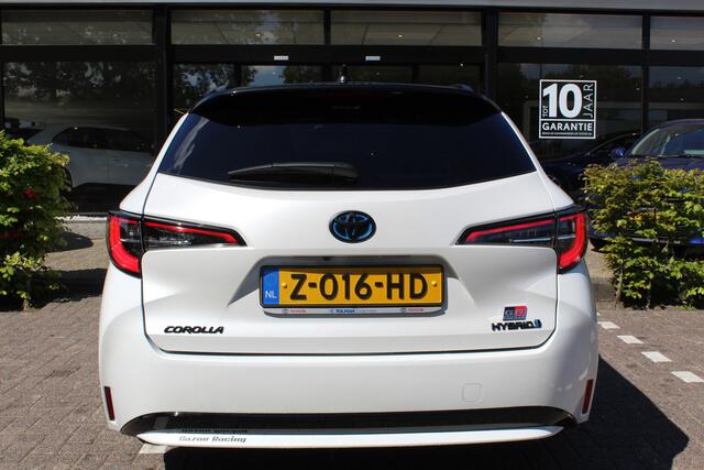 Toyota COROLLA Touring Sports 1.8 Hybrid Dynamic Bi-Tone | Rijklaar | Trekhaak | HUD | 18" GR velgen | Stoel/Stuur-verwarming | Apple/Android