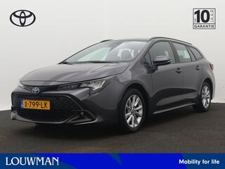 toyota-corolla-touring-sports-hybri