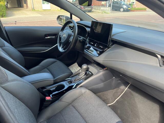 Toyota COROLLA 1.8 HYBRID TEAM D AUTOMAAT / CARPLAY / CAMERA / ADAP. CRUISE
