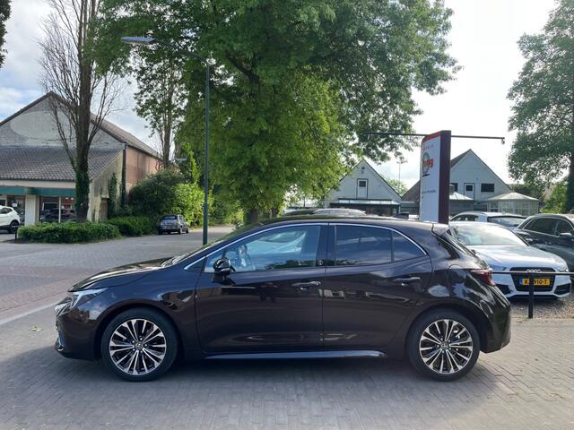 Toyota COROLLA 1.8 HYBRID TEAM D AUTOMAAT / CARPLAY / CAMERA / ADAP. CRUISE