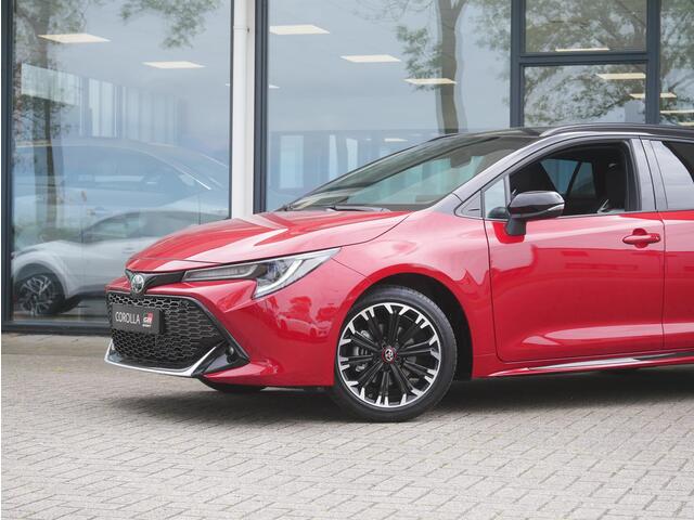 Toyota COROLLA Touring Sports 1.8 Hybrid GR-Sport | Camera | Stoelverwarming | Draadloze telefoonlader | DAB