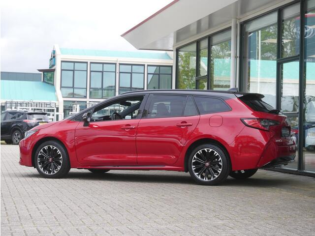 Toyota COROLLA Touring Sports 1.8 Hybrid GR-Sport | Camera | Stoelverwarming | Draadloze telefoonlader | DAB
