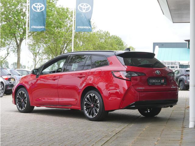 Toyota COROLLA Touring Sports 1.8 Hybrid GR-Sport | Camera | Stoelverwarming | Draadloze telefoonlader | DAB
