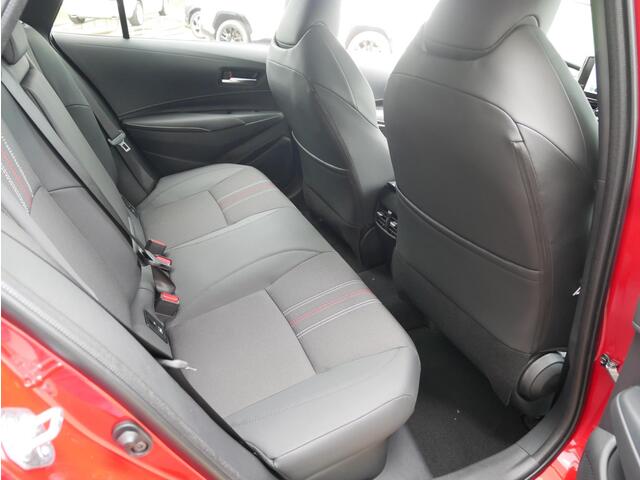 Toyota COROLLA Touring Sports 1.8 Hybrid GR-Sport | Camera | Stoelverwarming | Draadloze telefoonlader | DAB