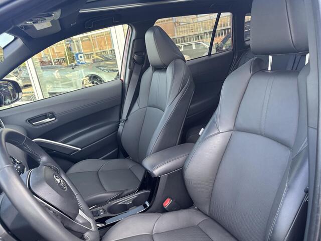 Toyota COROLLA Cross Hybrid 140 Style STOELVERWAMING, PANORAMO DAK, PREMIUM PAKKET EN SLECHTS 7.497KM!!