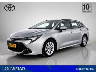 toyota-corolla-touring-sports-hybri