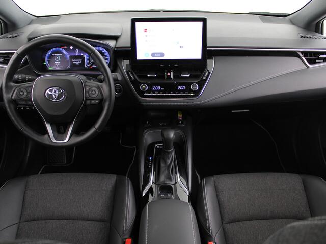 Toyota COROLLA Touring Sports Hybrid 140 Dynamic Limited Blind Spot monitor | Parkeersensoren voor + achter | Stoelverwarming | Stuurwiel verwarmd |